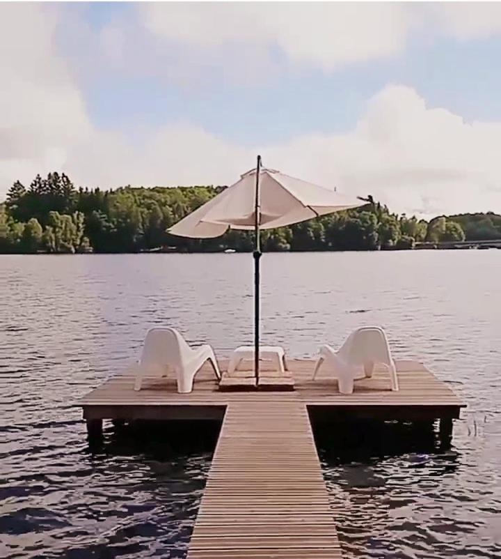 Ma Cabane Au Bord Du Lac Neuvic  Luaran gambar